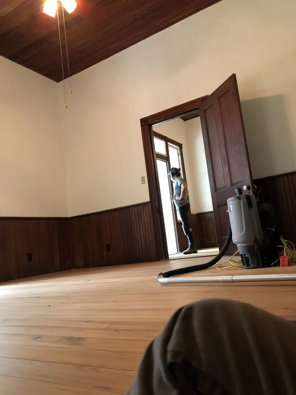 Room with warm wood ceiling and matching floor